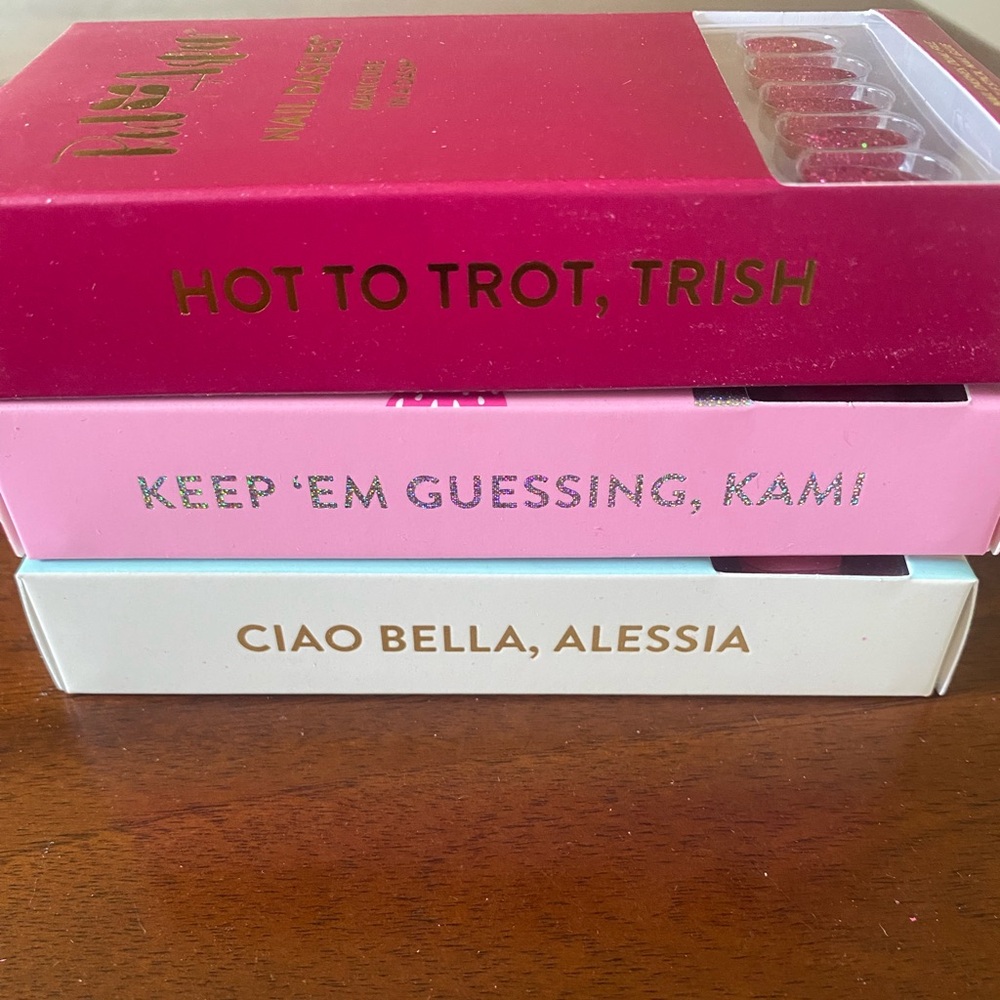 Nail Dashes, 3 sets. Brand new in boxes. - Picture 5 of 5